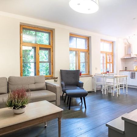 Dream Stay - Bright 2-Bedroom 2-Floor Old Town Apartment ทาลลินน์ ภายนอก รูปภาพ
