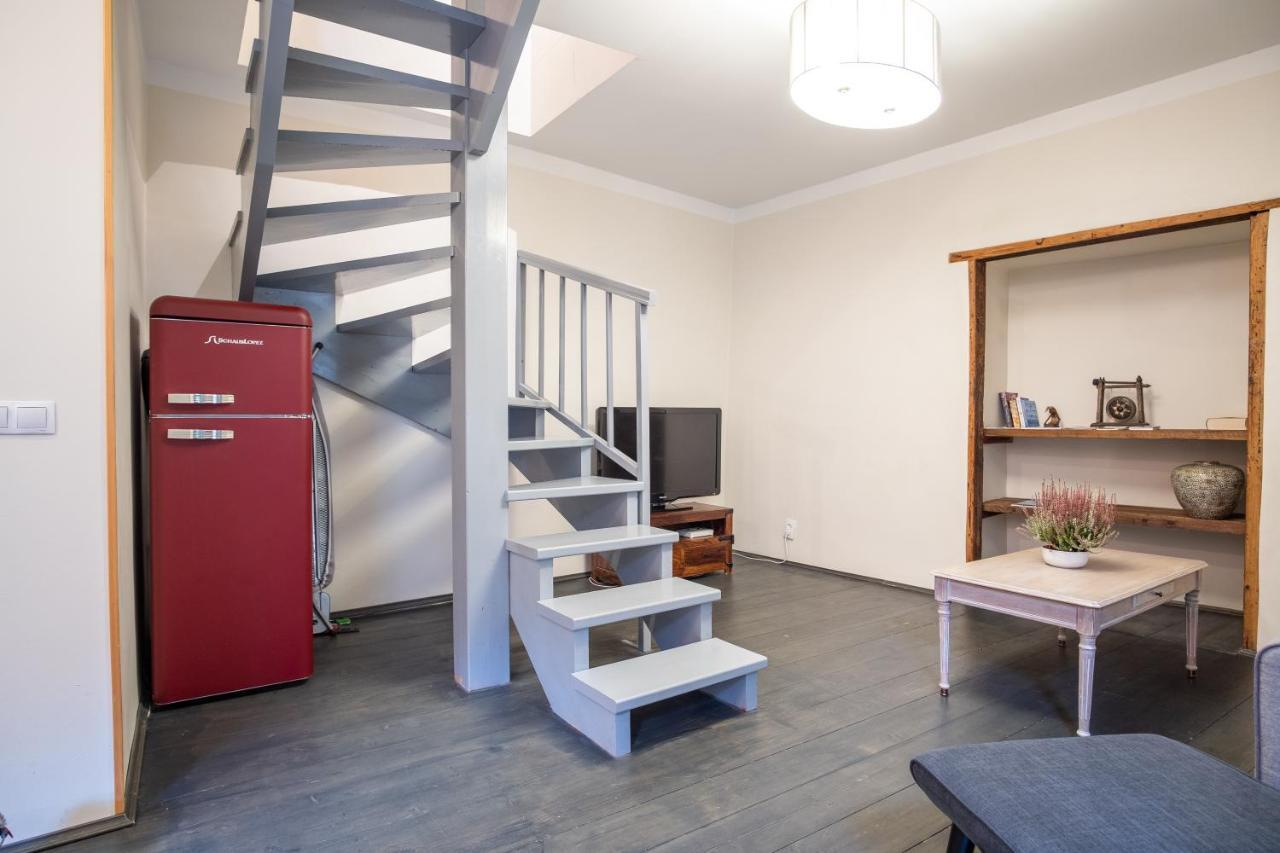 Dream Stay - Bright 2-Bedroom 2-Floor Old Town Apartment ทาลลินน์ ภายนอก รูปภาพ