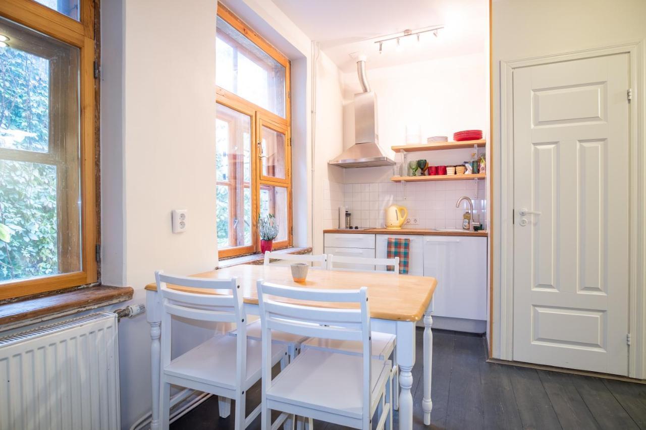 Dream Stay - Bright 2-Bedroom 2-Floor Old Town Apartment ทาลลินน์ ภายนอก รูปภาพ