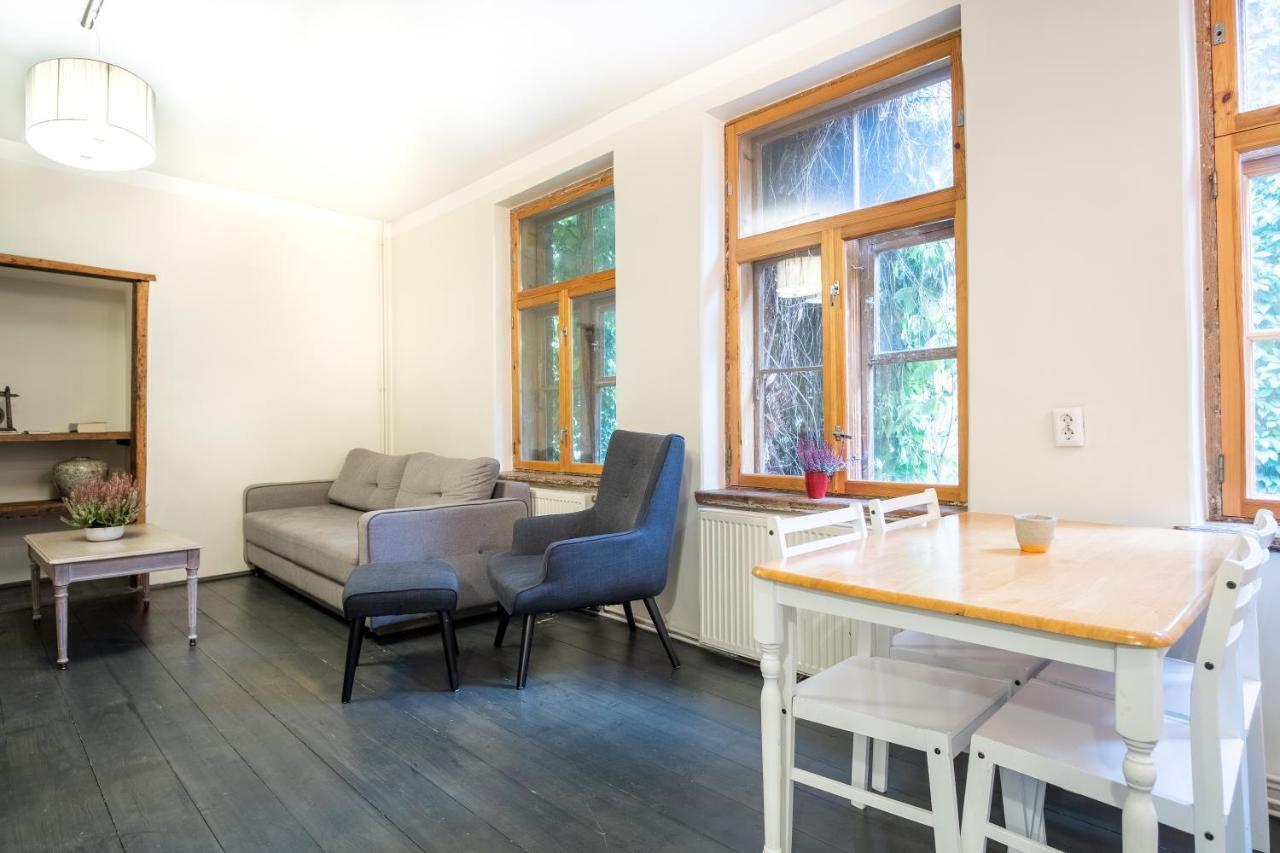 Dream Stay - Bright 2-Bedroom 2-Floor Old Town Apartment ทาลลินน์ ภายนอก รูปภาพ