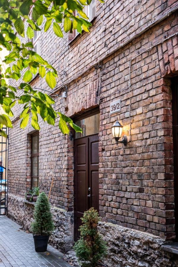 Dream Stay - Bright 2-Bedroom 2-Floor Old Town Apartment ทาลลินน์ ภายนอก รูปภาพ